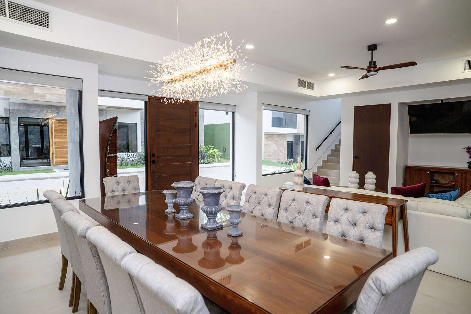 Casa Rio Mar Villa 1 exterior and pool