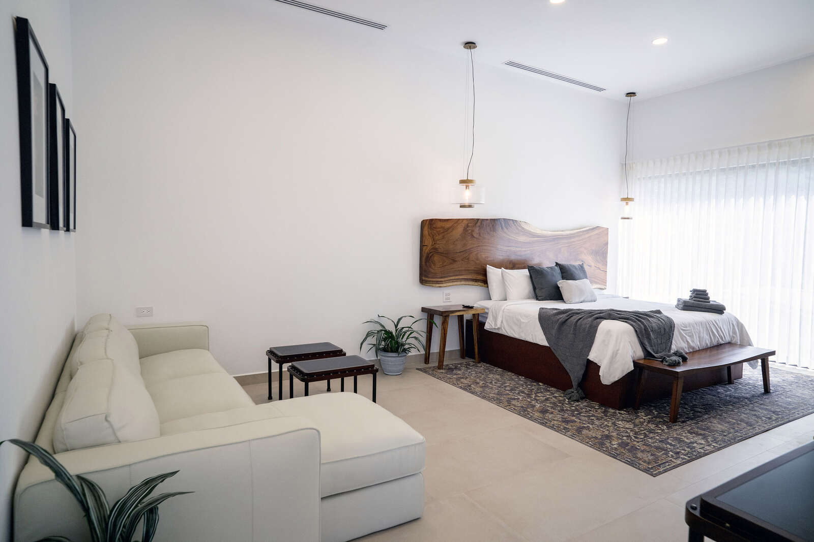 Casa Rio Mar Villa 1 exterior and pool