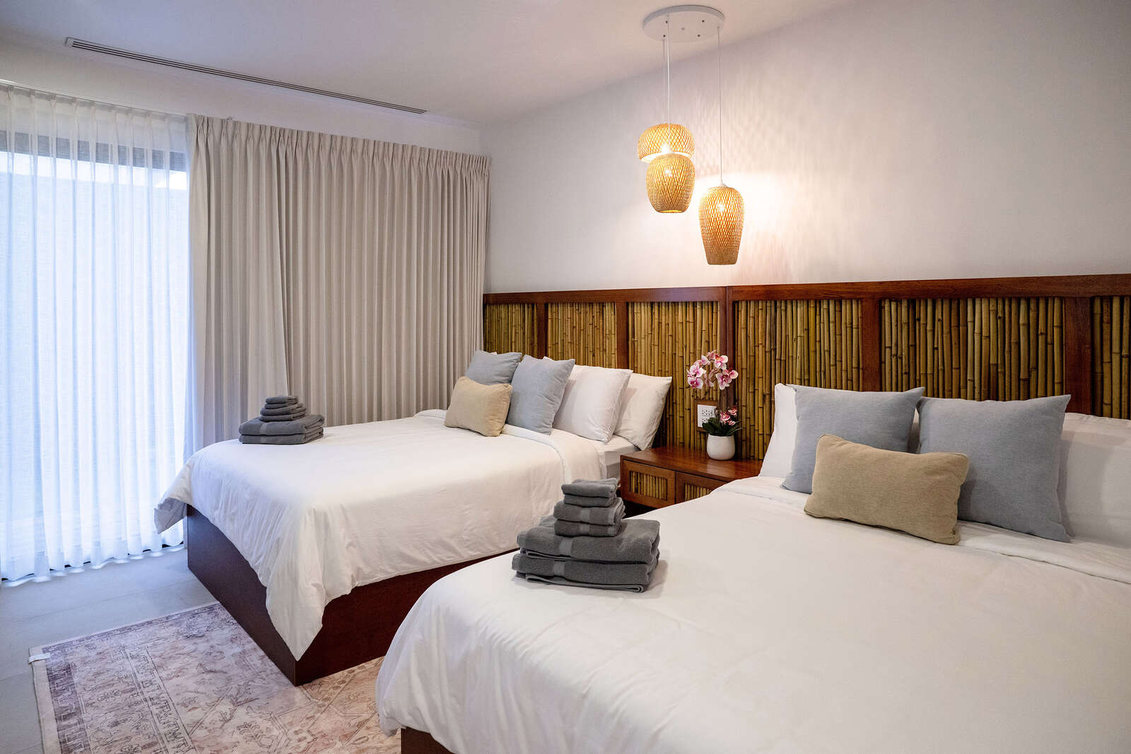 Casa Rio Mar Villa 1 exterior and pool