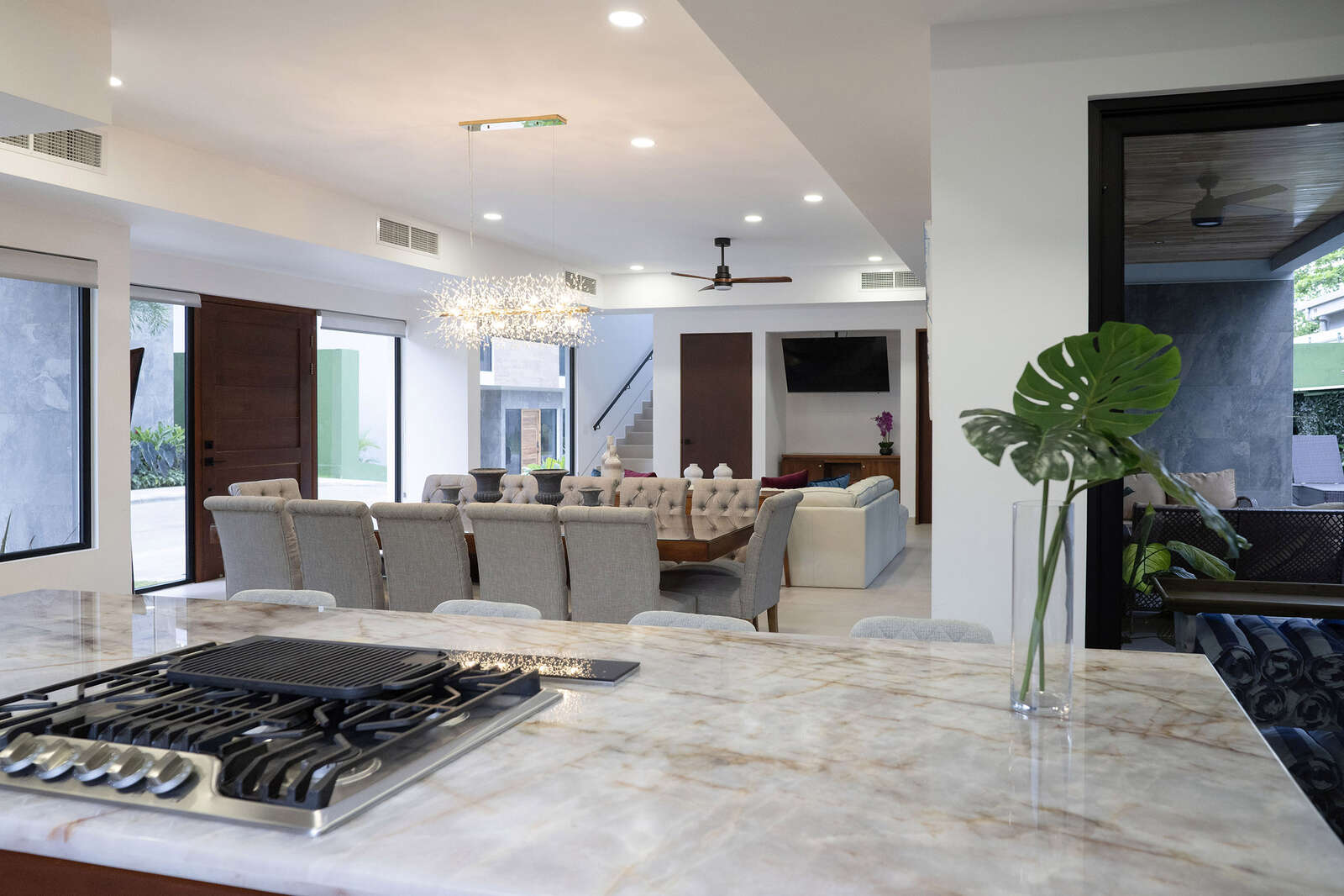 Casa Rio Mar Villa 1 exterior and pool