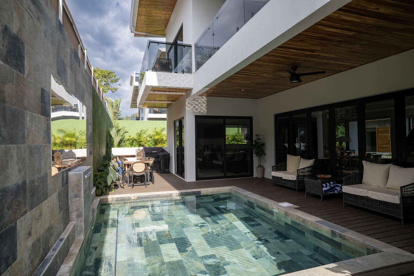 Exterior of Casa Rio Mar Villa 3