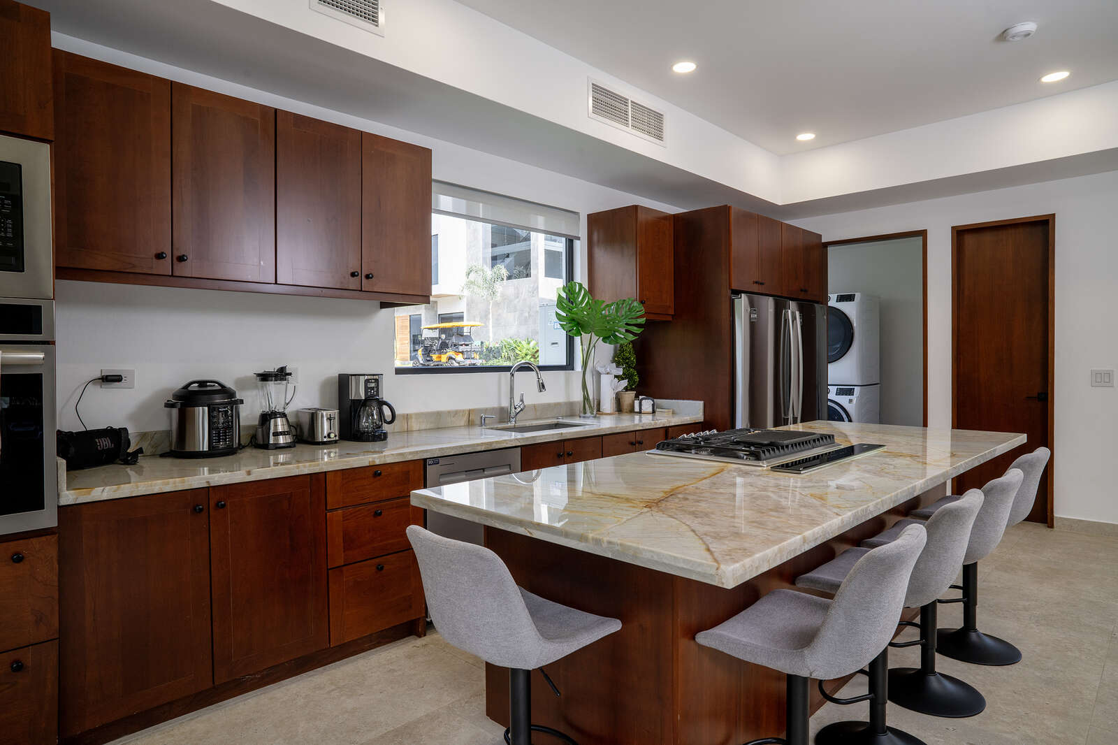 Exterior of Casa Rio Mar Villa 3